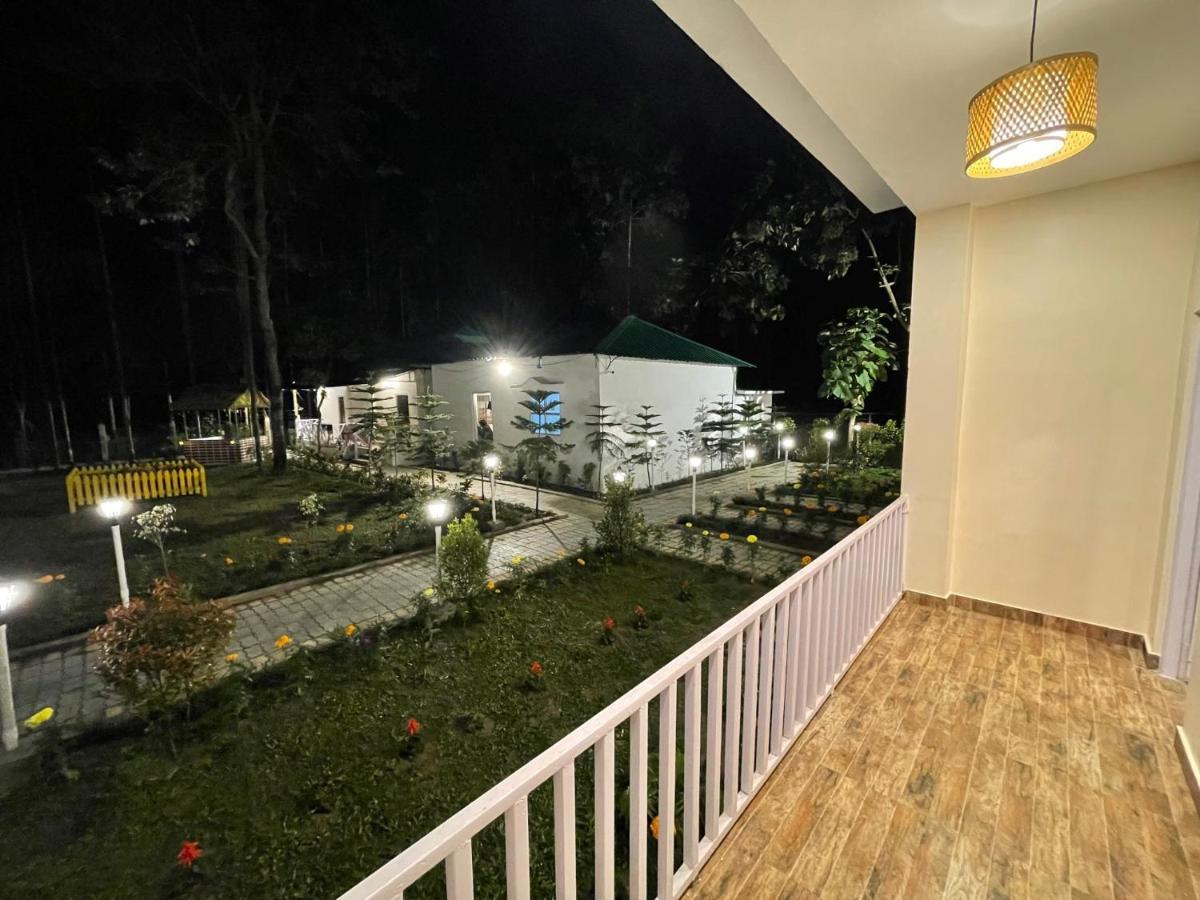 Jaldapara Forest Tourist Lodge Jftl Madari Hat Extérieur photo