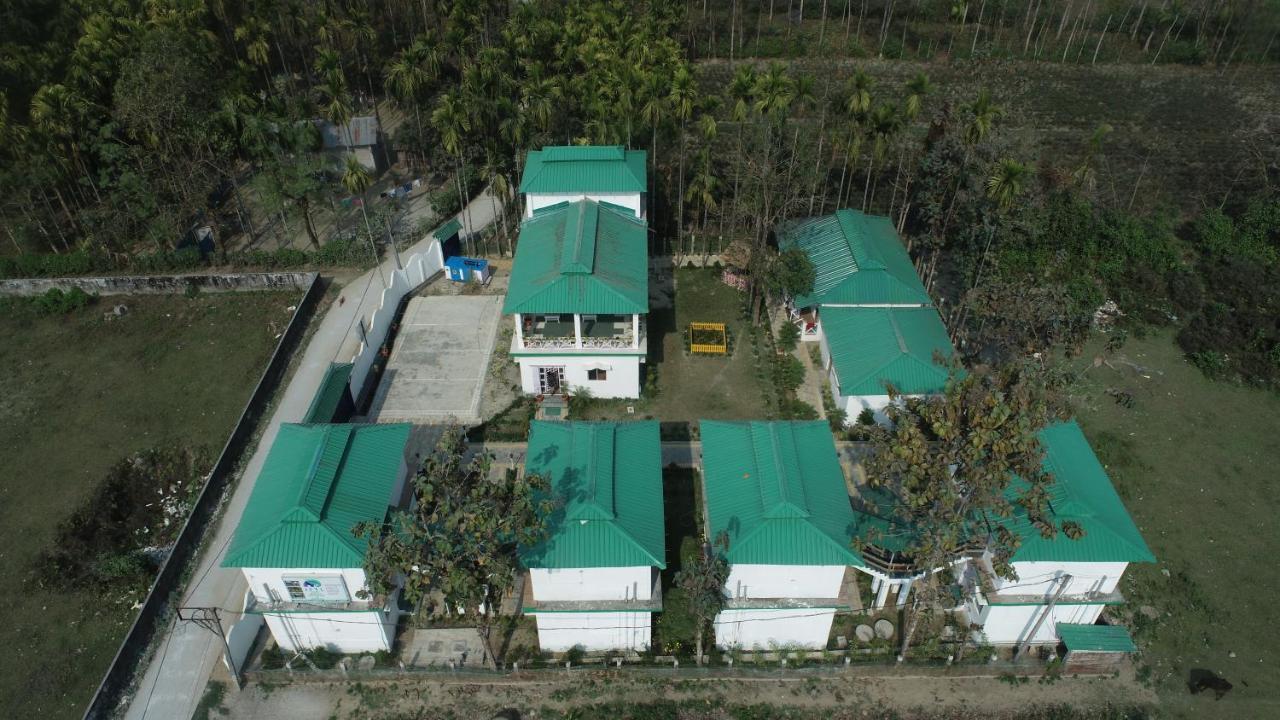 Jaldapara Forest Tourist Lodge Jftl Madari Hat Extérieur photo